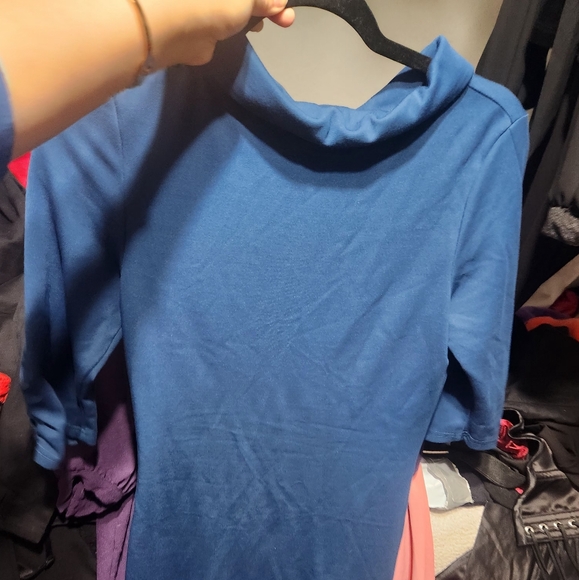 Dress - Picture 2 of 4